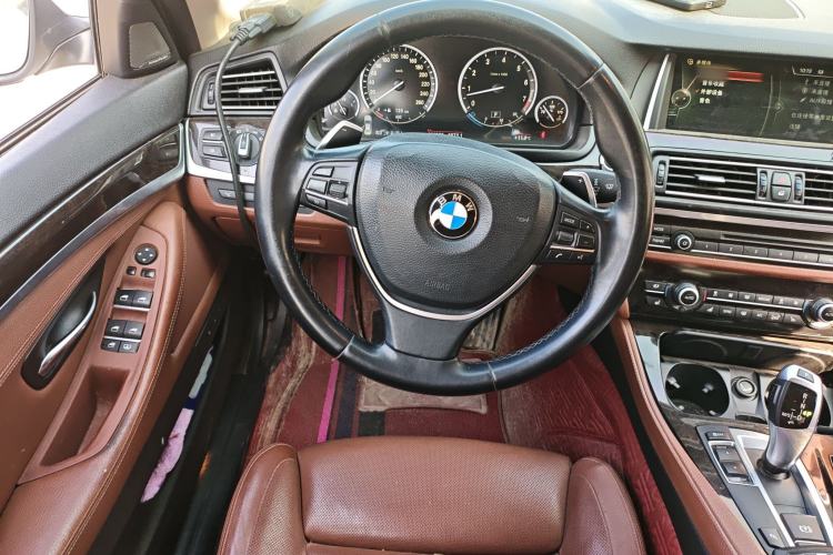 Used BMW 5 Series 2014 535Li Leading Model