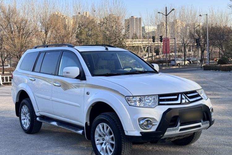 Used Mitsubishi Pajero Sport 2013 3.0L Automatic Two-Wheel Drive Luxury Edition
