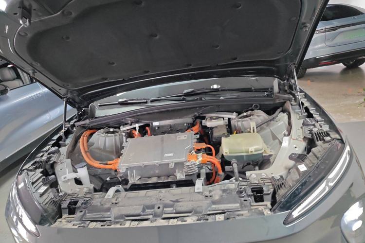 Used Nio ES8 2023 75 kWh Executive Edition
