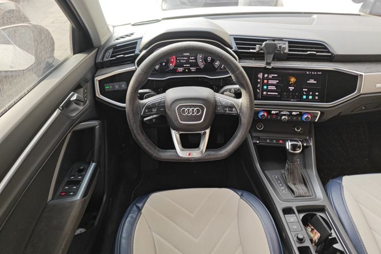Used Audi Q3 2022 40 TFSI Fashion Dynamic Model