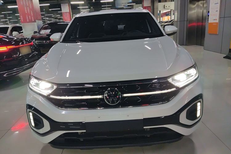 Used Volkswagen T-ROC 2023 300TSI DSG Two-Wheel-Drive Chen Guang Edition

