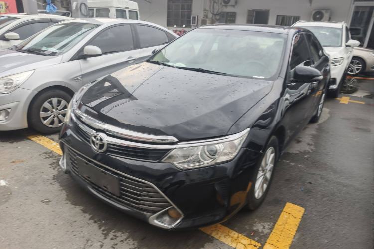 Used Toyota Camry 2016 2.0E 10th Anniversary Elite Edition
