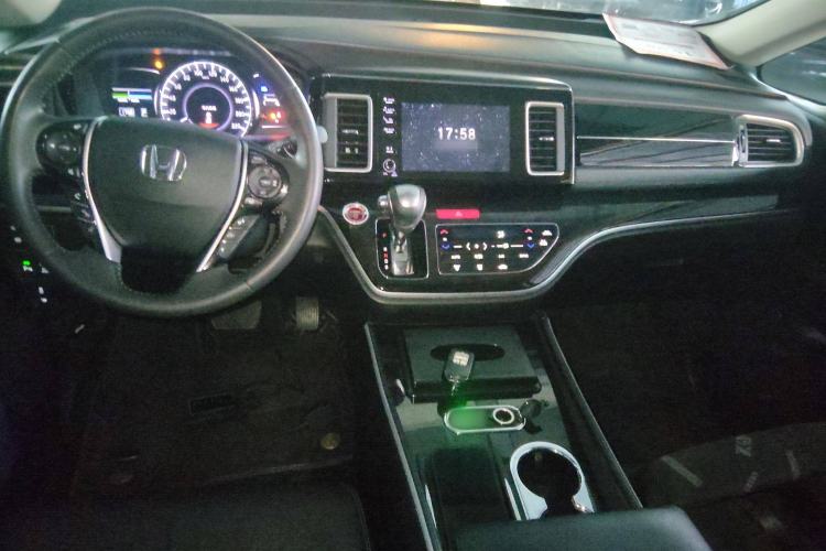 Used Honda Elysion 2019 2.0L Hybrid Luxury Edition
