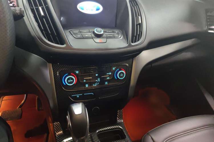 Used Ford Kuga 2019 EcoBoost 180 Two-Wheel-Drive Platinum Edition China VI Standard
