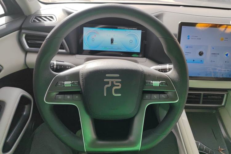 Used BYD Yuan UP 2024 401KM Leading Edition
