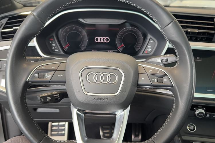 Used Audi Q3 2024 35 TFSI Fashion Dynamic Edition
