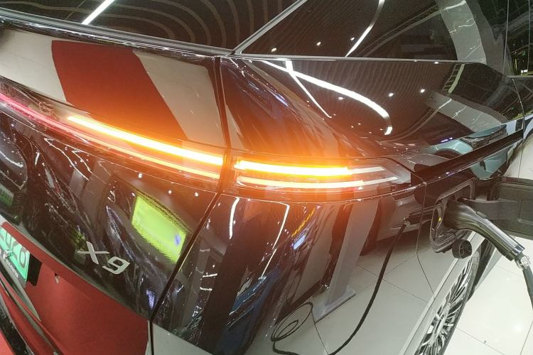 Used XPeng X9 2025 740 Ultra-Long Range Max