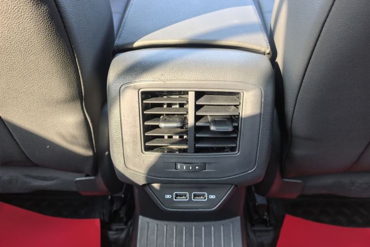 Used Volkswagen T-ROC 2021 280TSI DSG Two-Wheel Drive Comfort Connect Edition