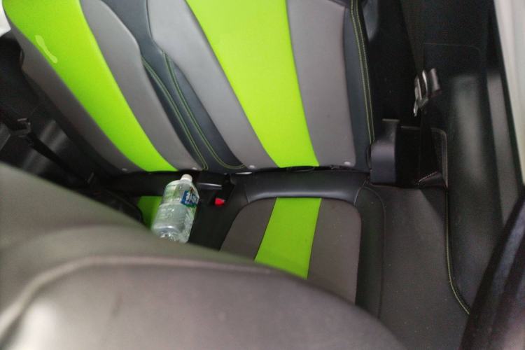 Used Roewe Clever 2021 302 km New Four-Seater Super-Efficient Version
