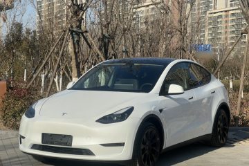 Used Tesla Model Y 2024 Long-Range All-Wheel-Drive Version