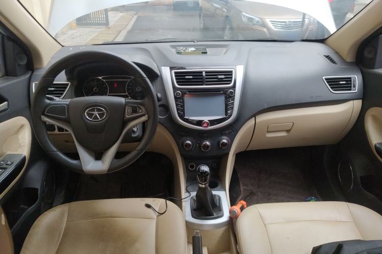 Used  J6 A30 2013 1.5L Manual Luxury Model China IV Standard
