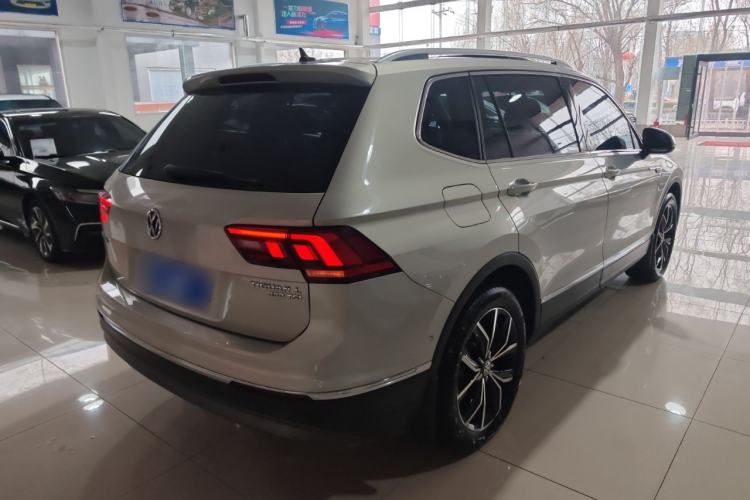 Used Volkswagen Tiguan L 2019 Revised 330TSI Automatic Two-Wheel Drive Smart & Luxury Edition China VI Standard