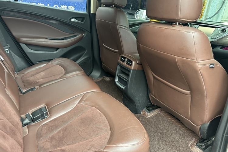 Used Buick Envision 2017 20T Two-Wheel Drive Luxury Model
