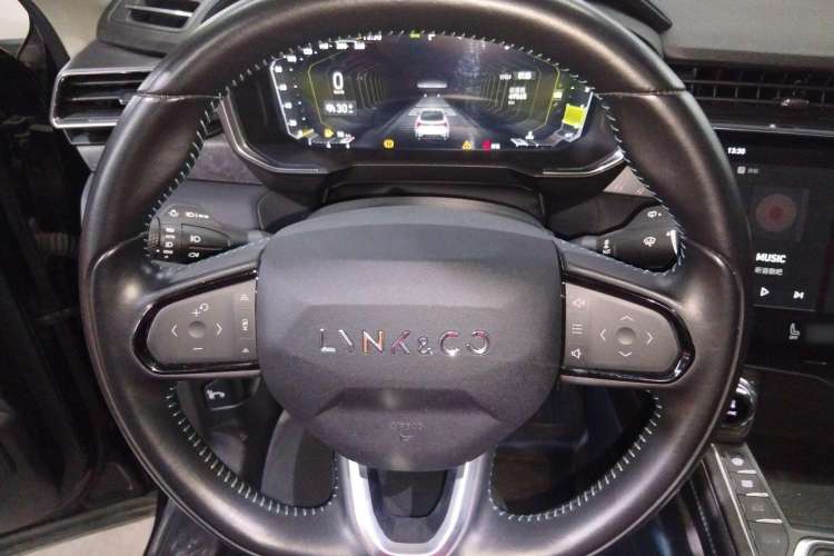 Used Lynk & Co 05 2020 2.0TD Two-Wheel Drive Shine Halo
