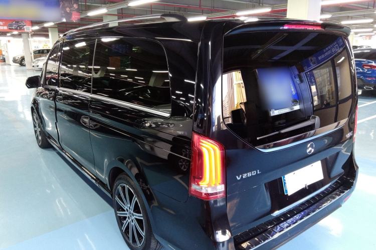 Used Mercedes-Benz V-Class 2021 V 260 L Long-wheelbase Luxury Edition