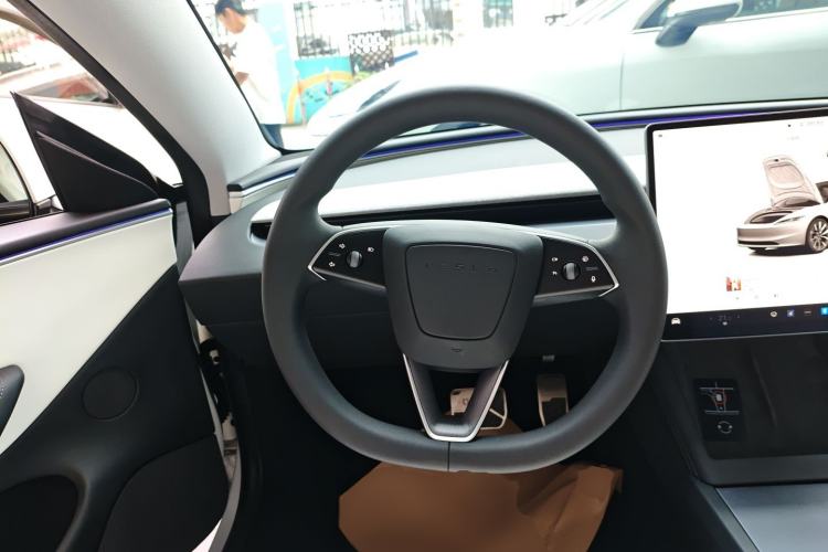 Used Tesla Model 3 2023 Long-Range All-Wheel-Drive Version
