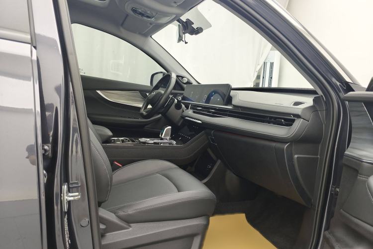 Used Chery Tiggo 8 PLUS 2022 Kunpeng Edition 390TGDI DCT Passion Version
