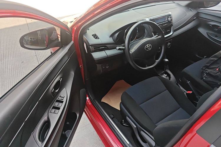 Used Toyota YARiS L 2016 Revised 1.5E CVT Charming Edition
