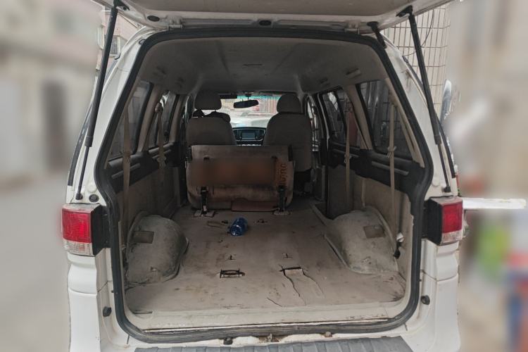 Used FORTHING Lingzhi 2017 M5 1.6L Standard Model
