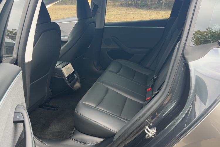 Used Tesla Model 3 2023 Rear-Wheel-Drive Version
