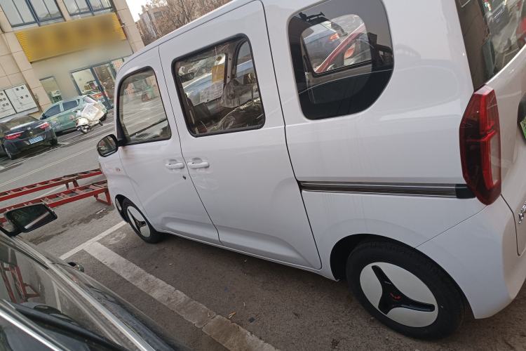 Used Wuling Zhiguang New Energy 2025 Standard Model
