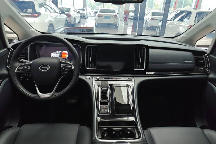 Used GAC Trumpchi M8 2023 Lingxiu Series 390T Prestige Edition
