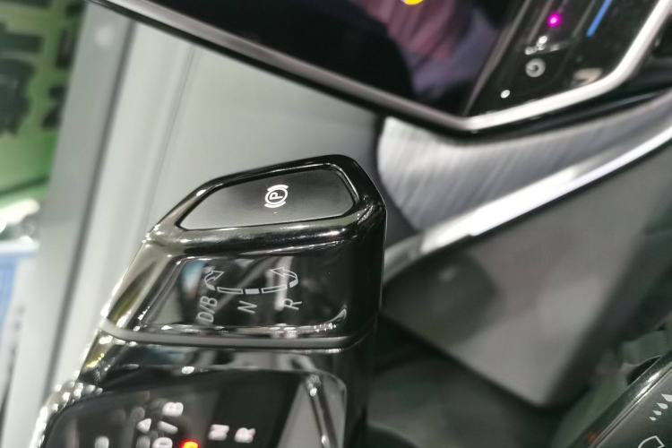 Used Volkswagen ID.4 CROZZ 2022 Long-Range PURE+ Edition
