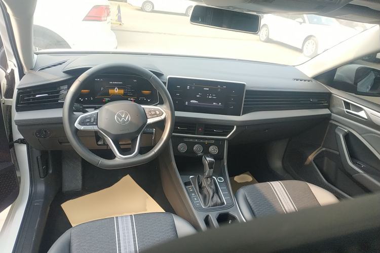 Used Volkswagen Sagitar 2024 200TSI DSG Flyover Edition
