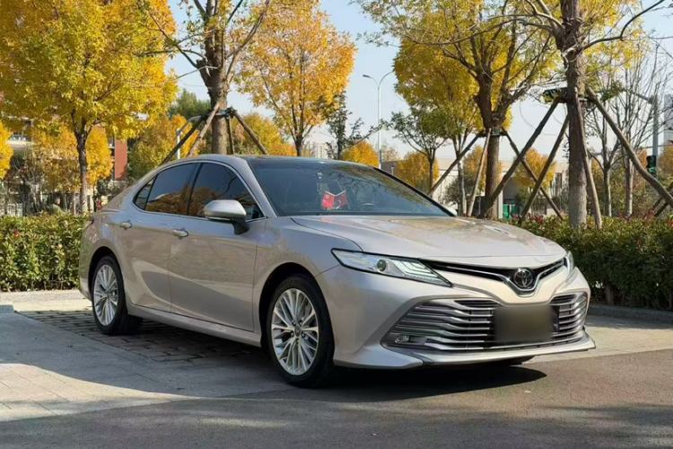 Used Toyota Camry 2018 2.5G Luxury Edition
