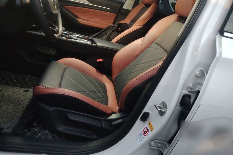 Used Changan Eado 2024 PLUS Blue Whale NE 1.4T GDI DCT High-Energy Edition
