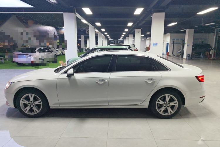 Used Audi A4L 2018 30th Anniversary Edition 40 TFSI Trendy Model