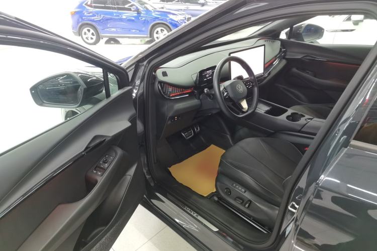 Used Volkswagen ID.UNYX 2024 Pro Long-Range Version