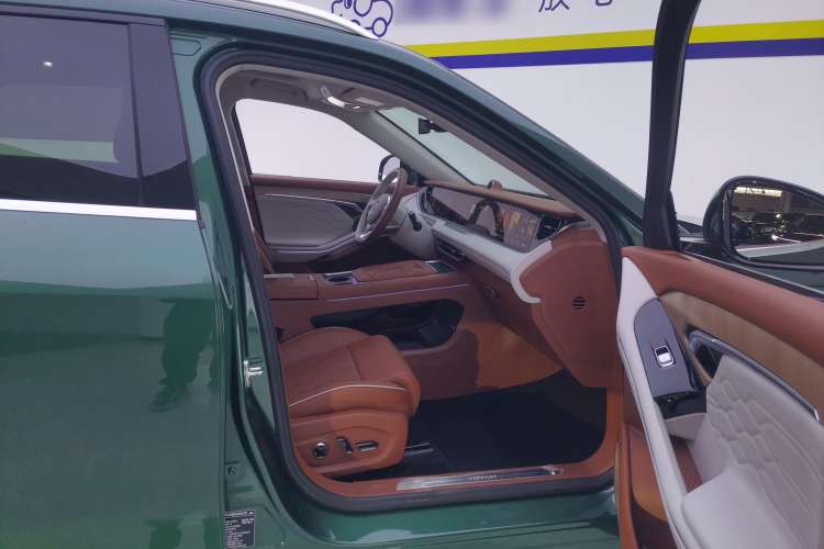 Used VOYAH FREE 2024 Ultra-Long Range Intelligent Driving Version
