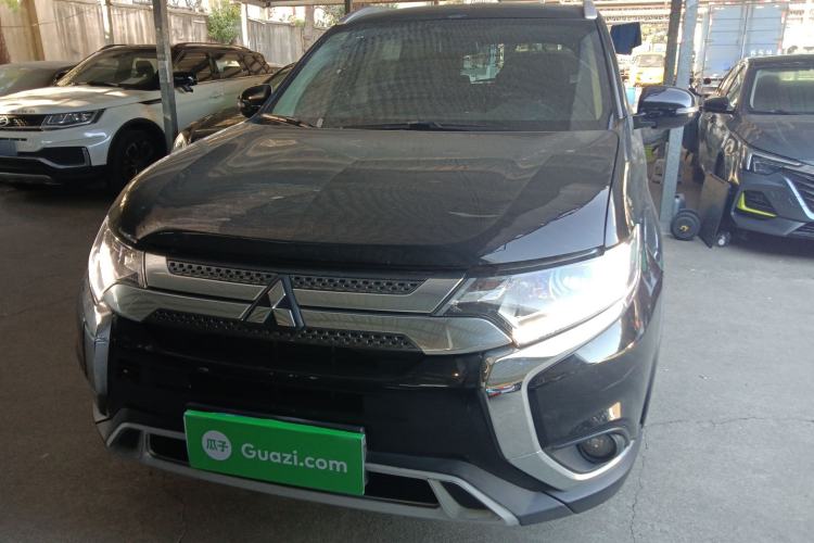 Used Mitsubishi Outlander 2020 2.0L Two-Wheel Drive Enjoyment Version 5 Seats
