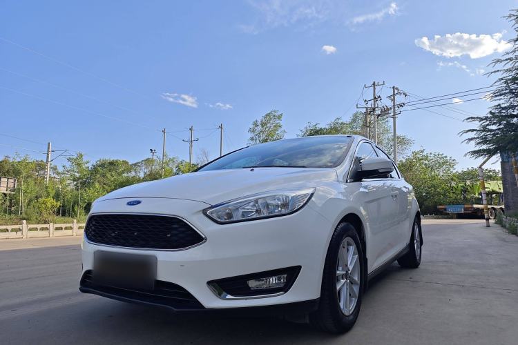 Used Ford Focus 2015 Hatchback 1.6L Automatic Fashion Edition
