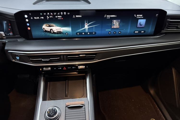 Used Ford Explorer 2024 2.3T EcoBoost All-Wheel Drive Stylish Plus Version 7 Seats