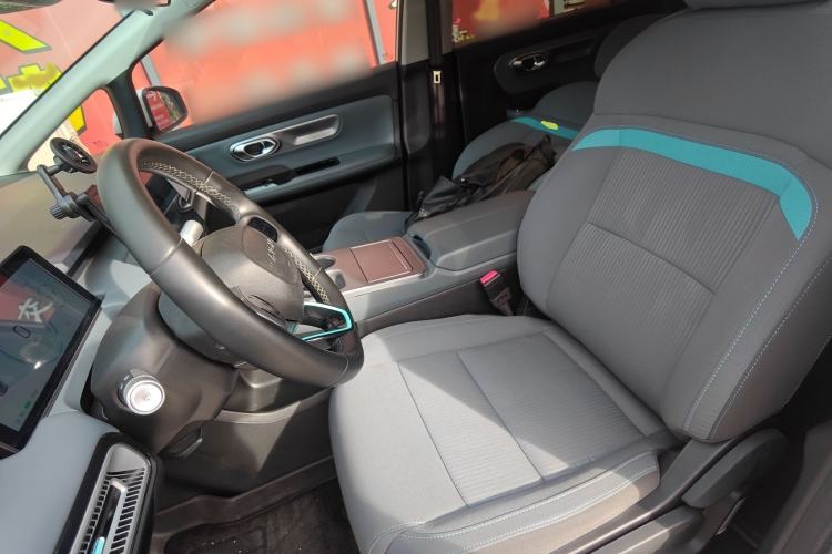 Used AION Y 2023 Younger
