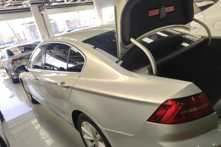 Used Volkswagen Magotan 2017 330TSI DSG Leading Model
