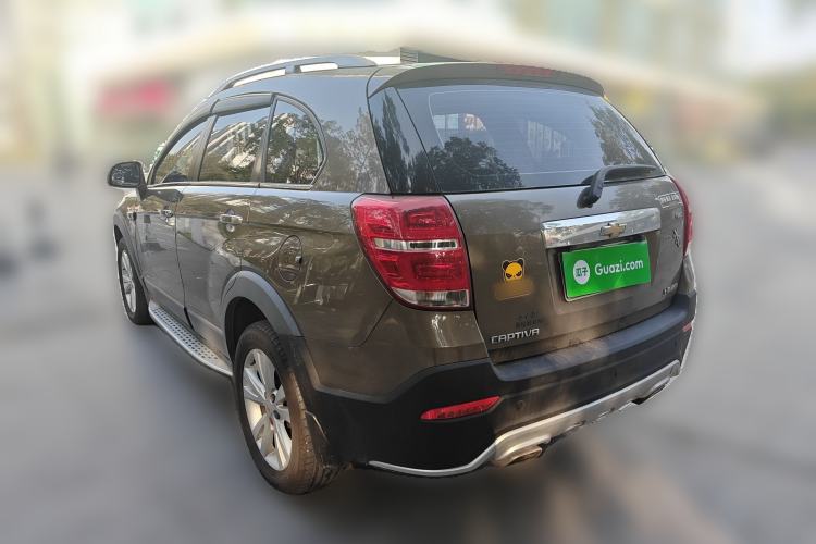 Used Chevrolet Captiva 2015 2.4L 4x4 Flagship Edition 7-Seater
