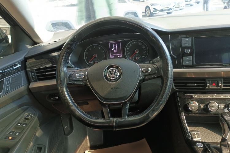 Used Volkswagen Passat 2019 330TSI Elite Edition China VI