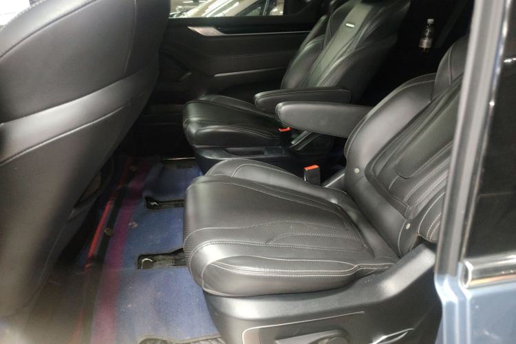 Used SAIC MAXUS G20 2021 Facelifted PLUS 2.0T Diesel Automatic Luxury Edition
