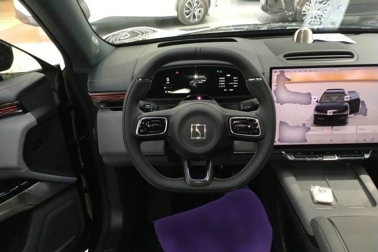 Used Zeekr 7X 2025 100 kWh Long-Range Rear-Wheel Drive with Intelligent Driving Features