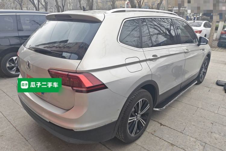 Used Volkswagen Tiguan L 2017 330TSI Automatic Two-Wheel Drive Flagship Edition
