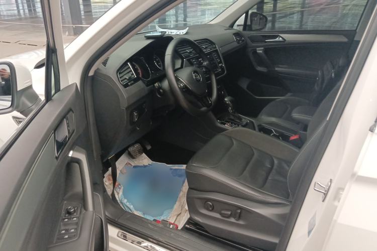 Used Volkswagen Tiguan L 2018 330TSI Automatic Two-Wheel Drive Luxury Edition