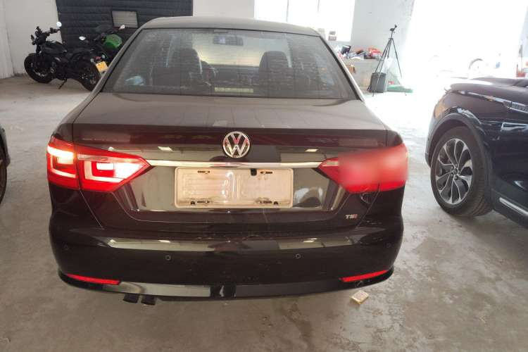 Used Volkswagen Lavida 2013 Revised Version 1.4 TSI DSG Comfort Edition
