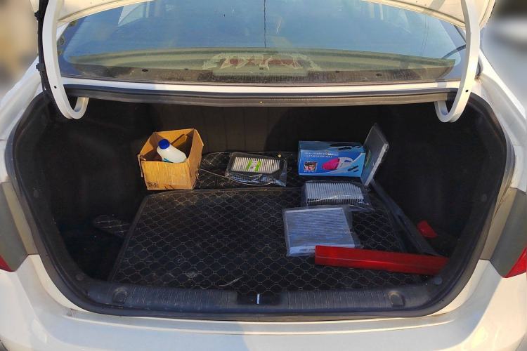 Used Kia K2 2012 Sedan 1.4L MT GLS Commemorative Edition
