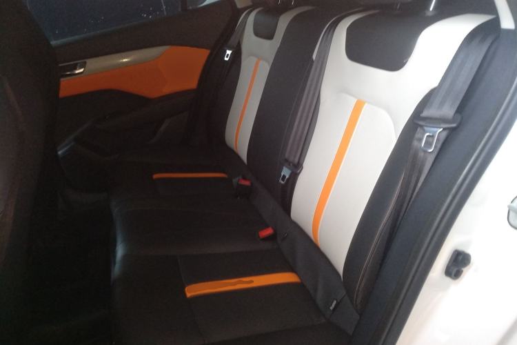 Used Dongfeng Aeolus Yixuan 2023 Mach Edition 1.5L Automatic Chasing Shadow Version
