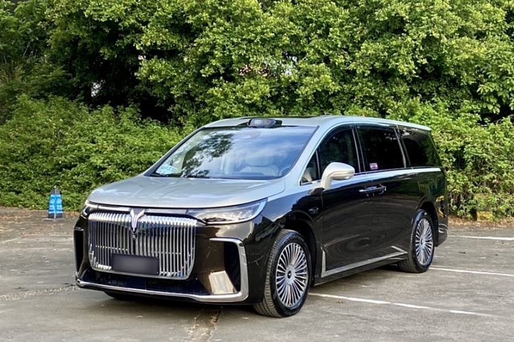 Used VOYAH Dream 2025 PHEV Four-Wheel-Drive Flagship Version – Qiankun Edition
