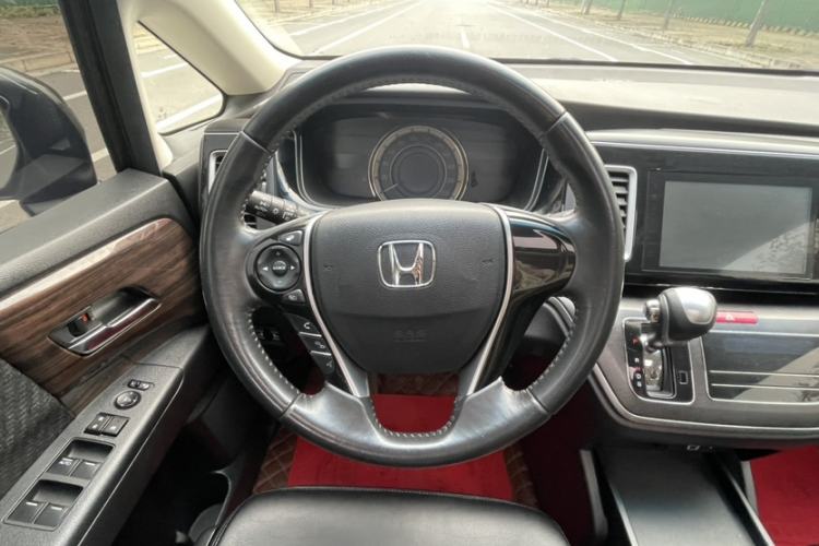 Used Honda Elysion 2016 2.4L Classic Edition
