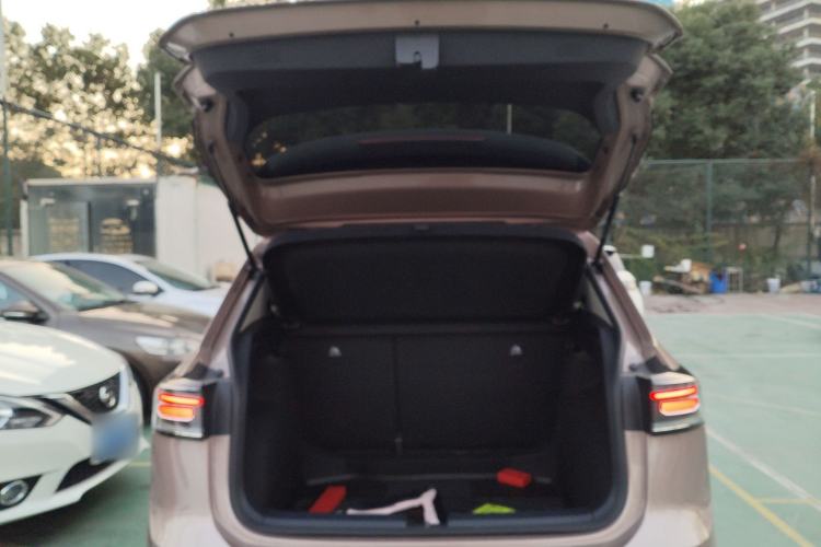 Used Volkswagen Tharu 2025 NewRui 300TSI Prestige Edition